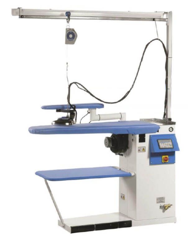 Tavoli F2 serie "Monza" di F3 Fumagalli