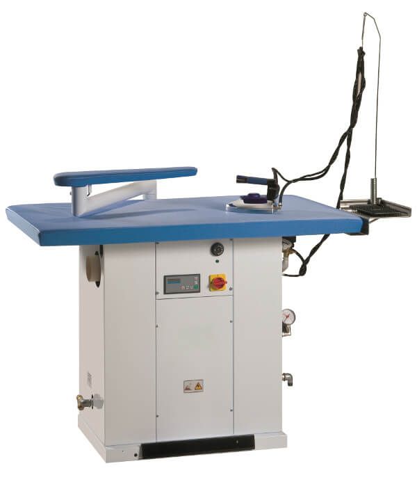 Tavoli F3 serie "Monza" di F3 Fumagalli